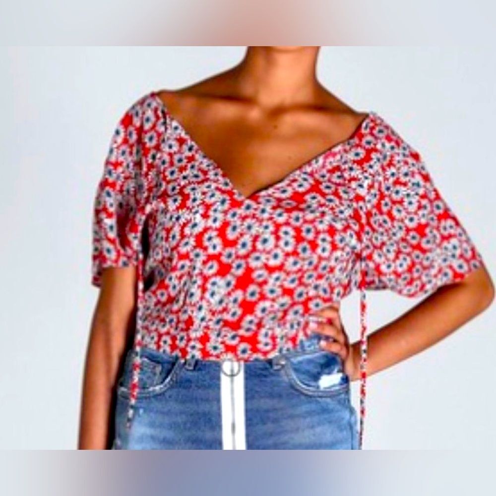 Zara Women’s Cropped top Size M  LTOP298